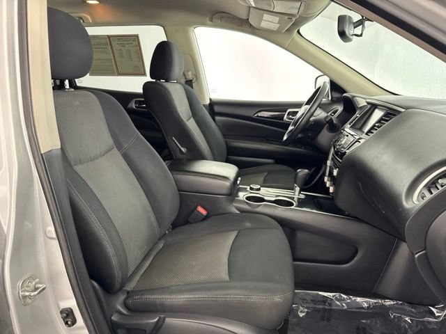 Used 2019 Nissan Pathfinder SV AWD/4WD image 20