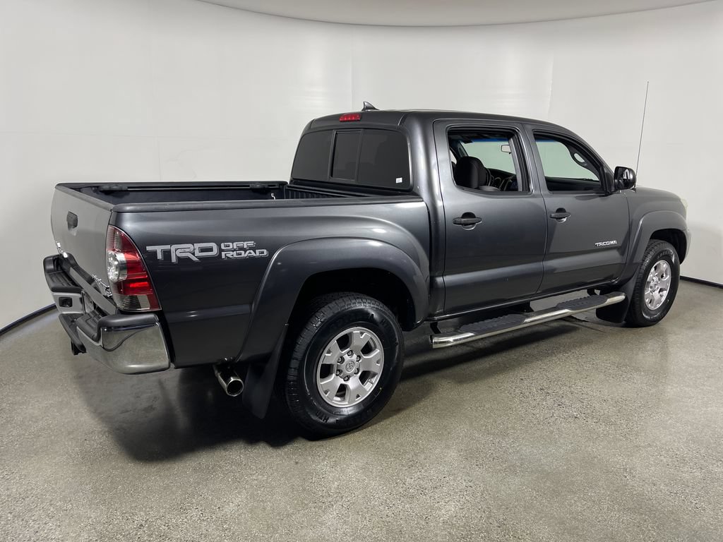Used 2015 Toyota Tacoma PreRunner w/ TRD Off-Road Package RWD image 3
