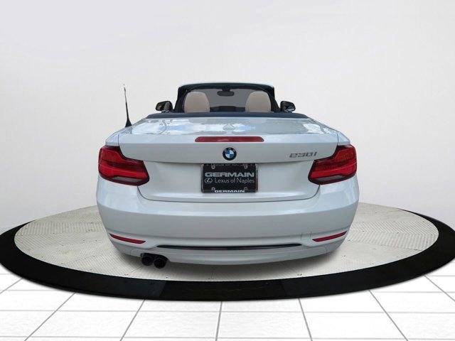 Used 2018 BMW 230i Convertible image 4