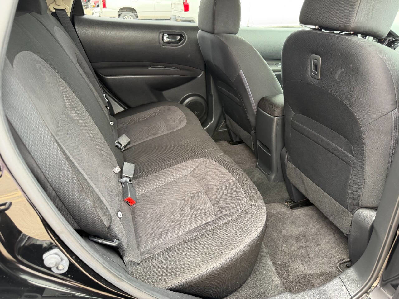 Used 2013 Nissan Rogue S w/ Special Edition Pkg FWD image 13