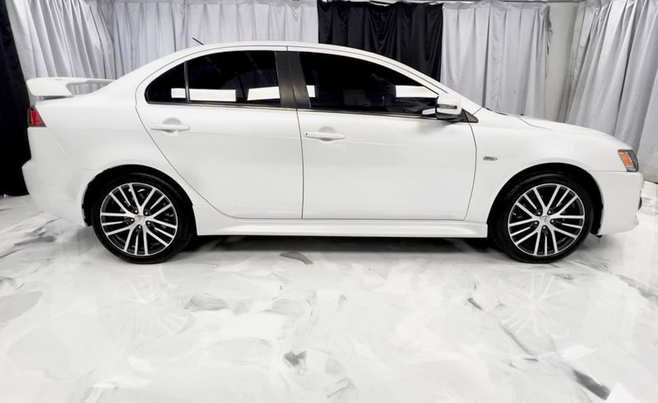 Used 2016 Mitsubishi Lancer GT image 5