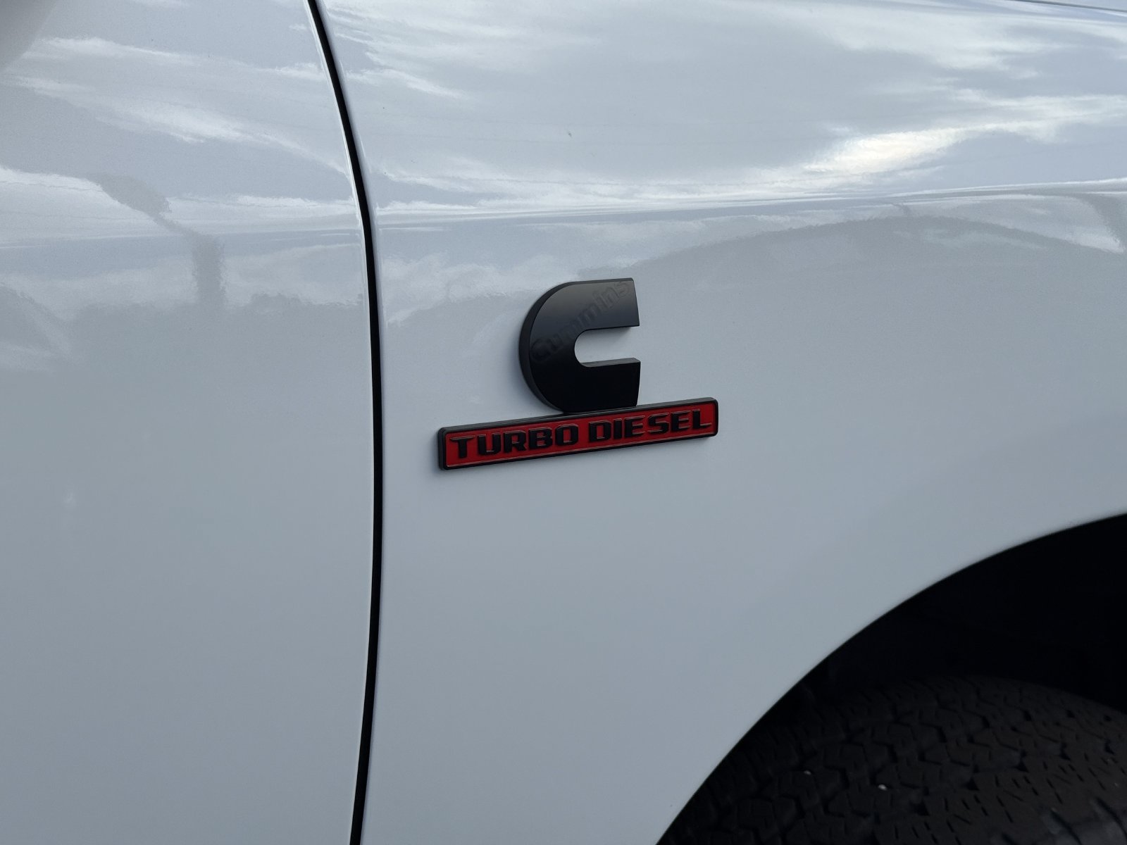 Used 2025 RAM 2500 Laramie w/ Night Edition AWD/4WD image 13