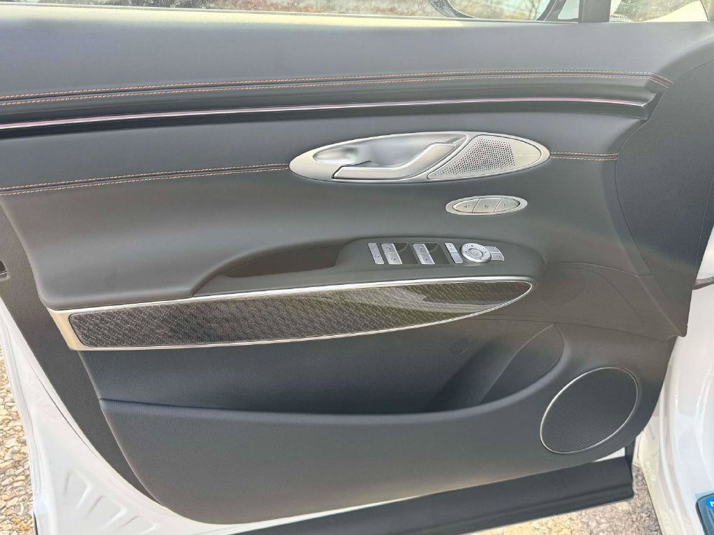 New 2026 Genesis GV70 3.5T Sport Prestige AWD/4WD image 18