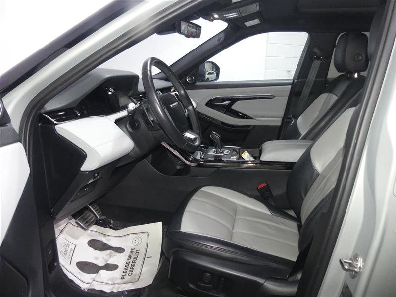 Used 2020 Land Rover Range Rover Evoque R-Dynamic SE AWD/4WD image 19