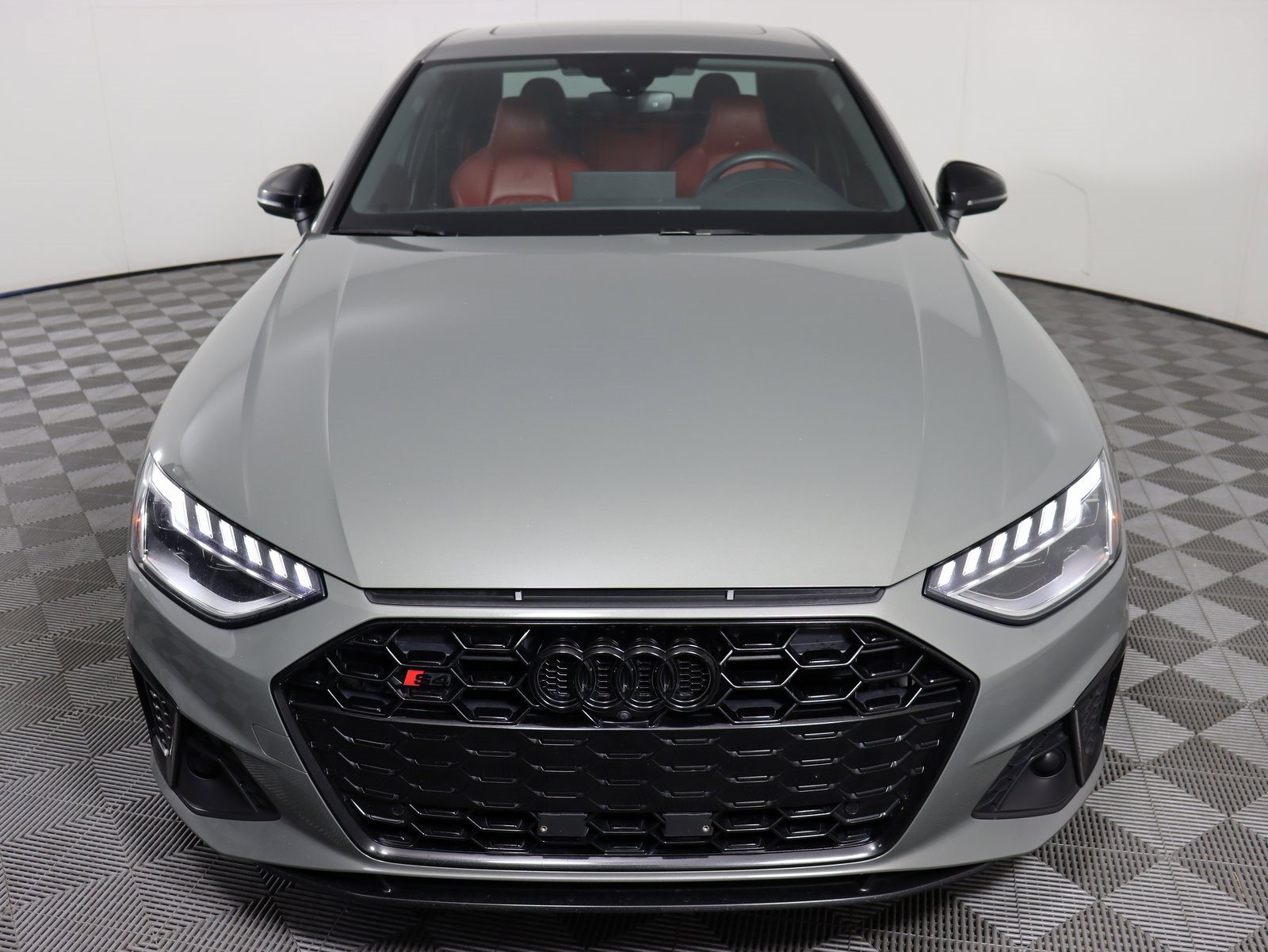 Used 2023 Audi S4 Premium Plus w/ Premium Plus Package image 2