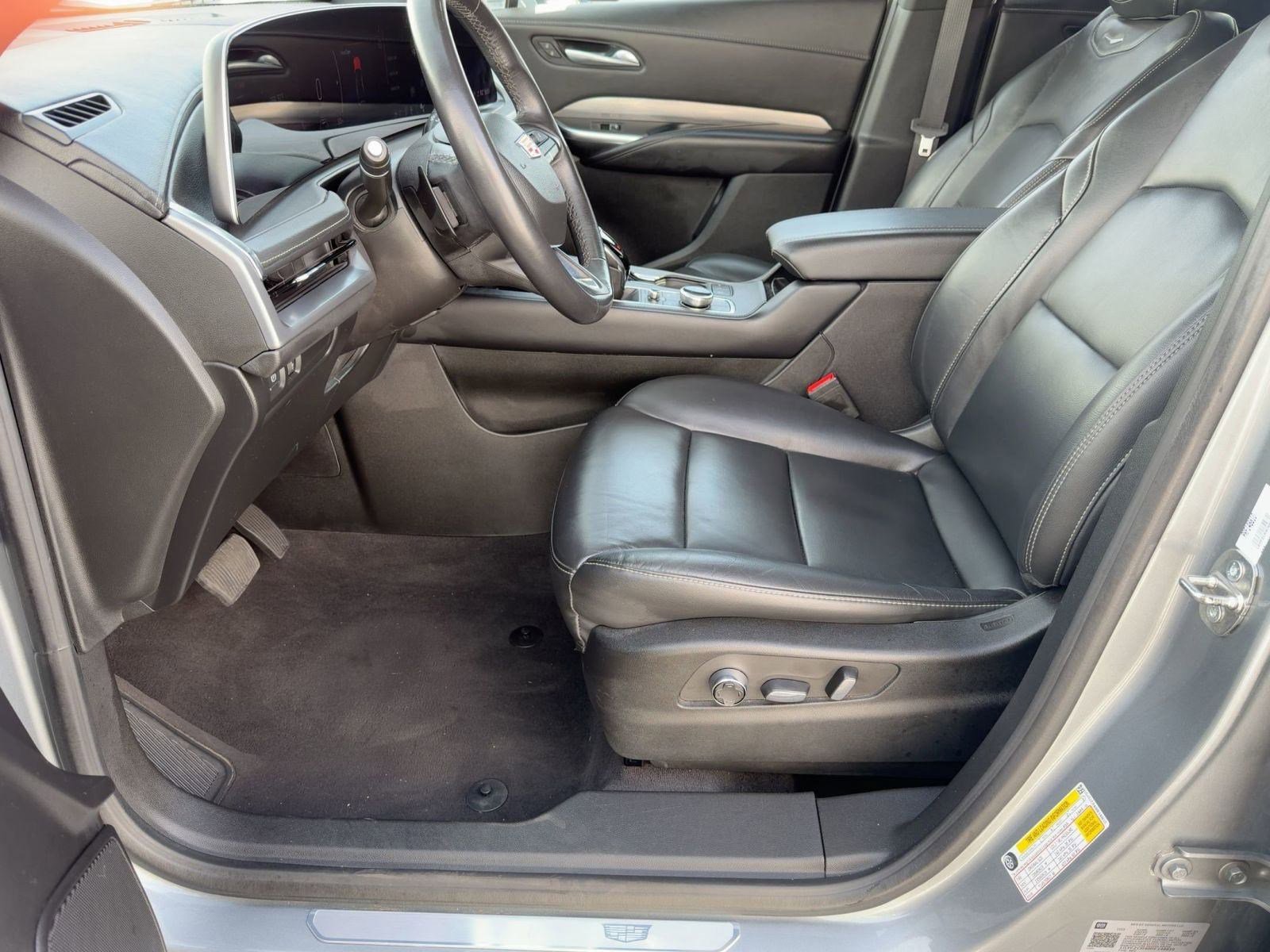 Certified 2024 Cadillac XT4 Premium Luxury image 4