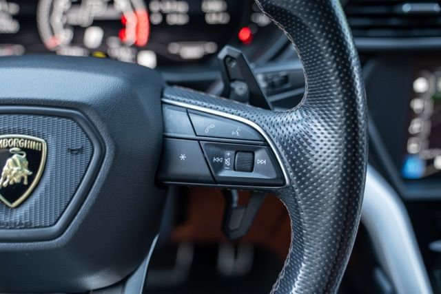Used 2019 Lamborghini Urus image 34