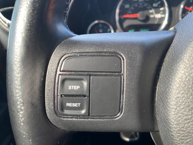 Used 2012 Jeep Wrangler Unlimited Sahara AWD/4WD image 21