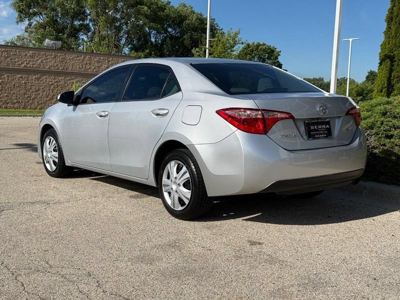 Used 2018 Toyota Corolla LE FWD image 5