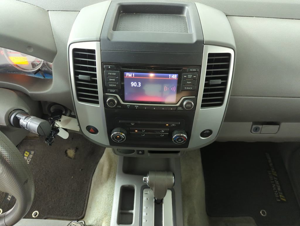 Used 2015 Nissan Frontier Desert Runner RWD image 14