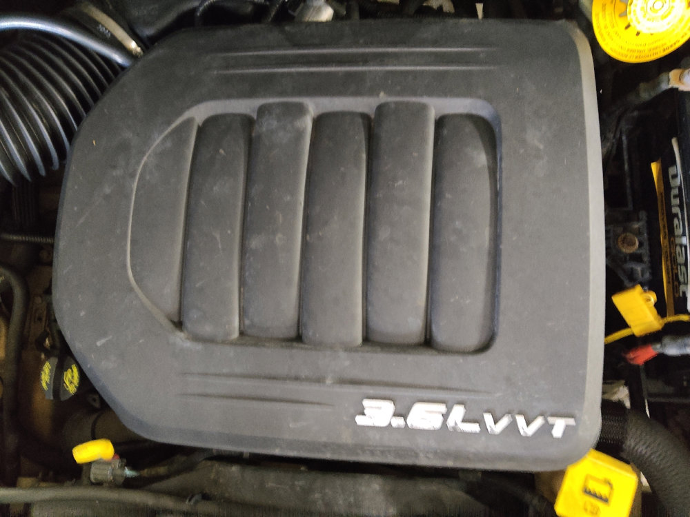 Used 2015 Chrysler Town & Country LX image 30