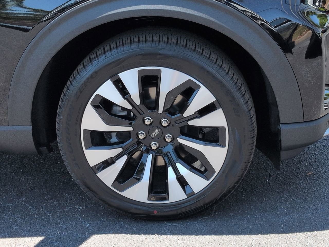 New 2026 Ford Explorer Platinum AWD/4WD image 10