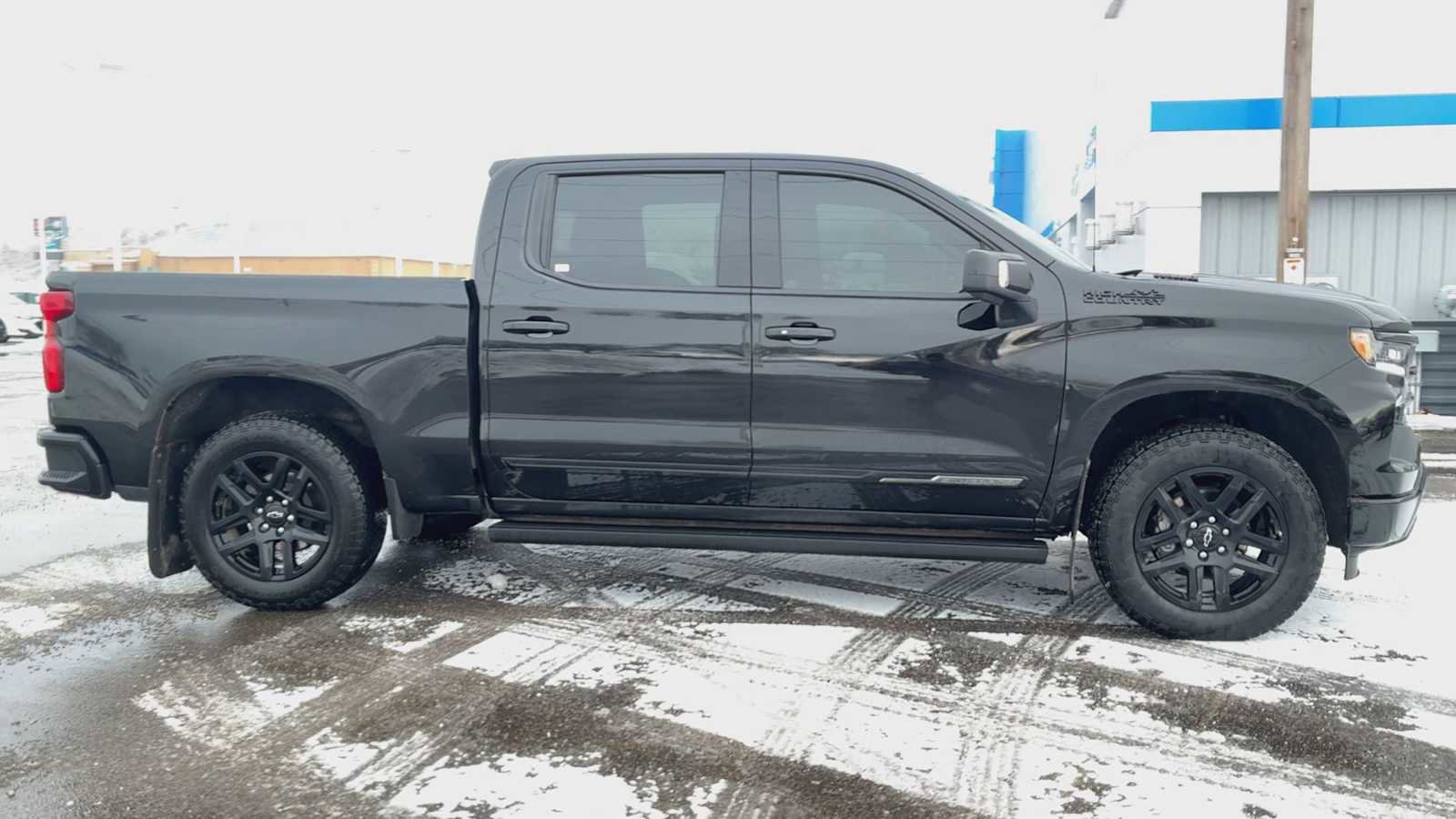 Certified 2024 Chevrolet Silverado 1500 High Country w/ Technology Package image 9