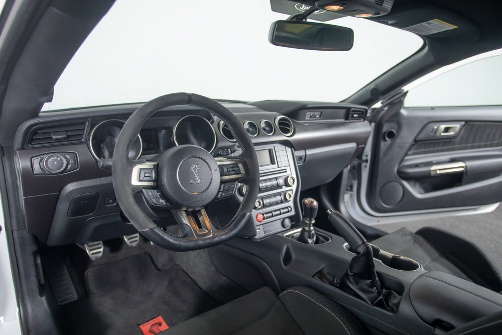 Used 2018 Ford Mustang Shelby GT350 RWD image 5