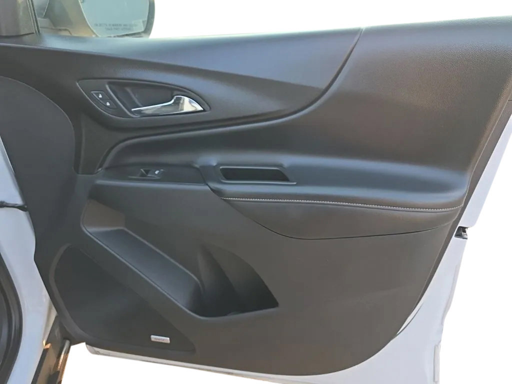 Used 2021 Chevrolet Equinox Premier AWD/4WD image 22