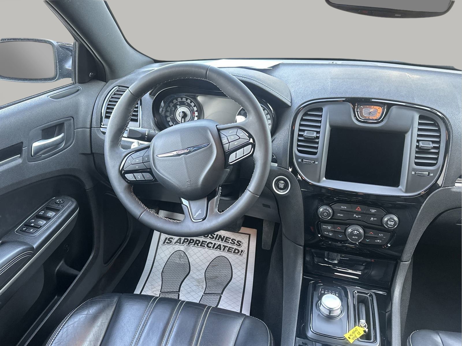 Used 2023 Chrysler 300 S image 11