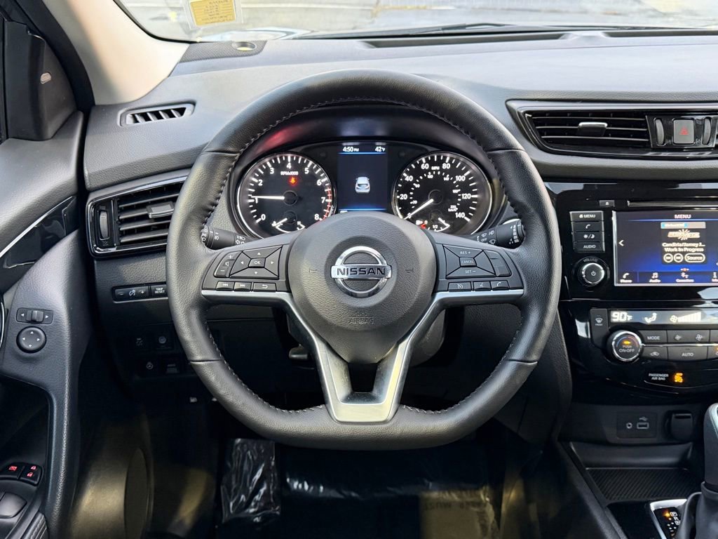 Used 2022 Nissan Rogue Sport SV image 28
