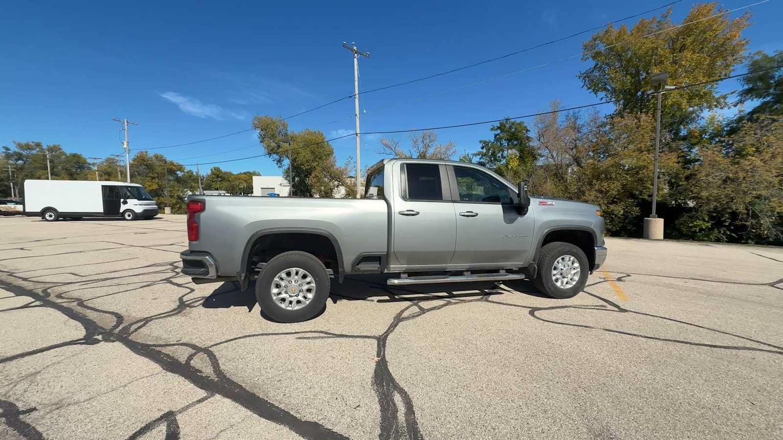 Certified 2024 Chevrolet Silverado 2500 LT AWD/4WD image 8