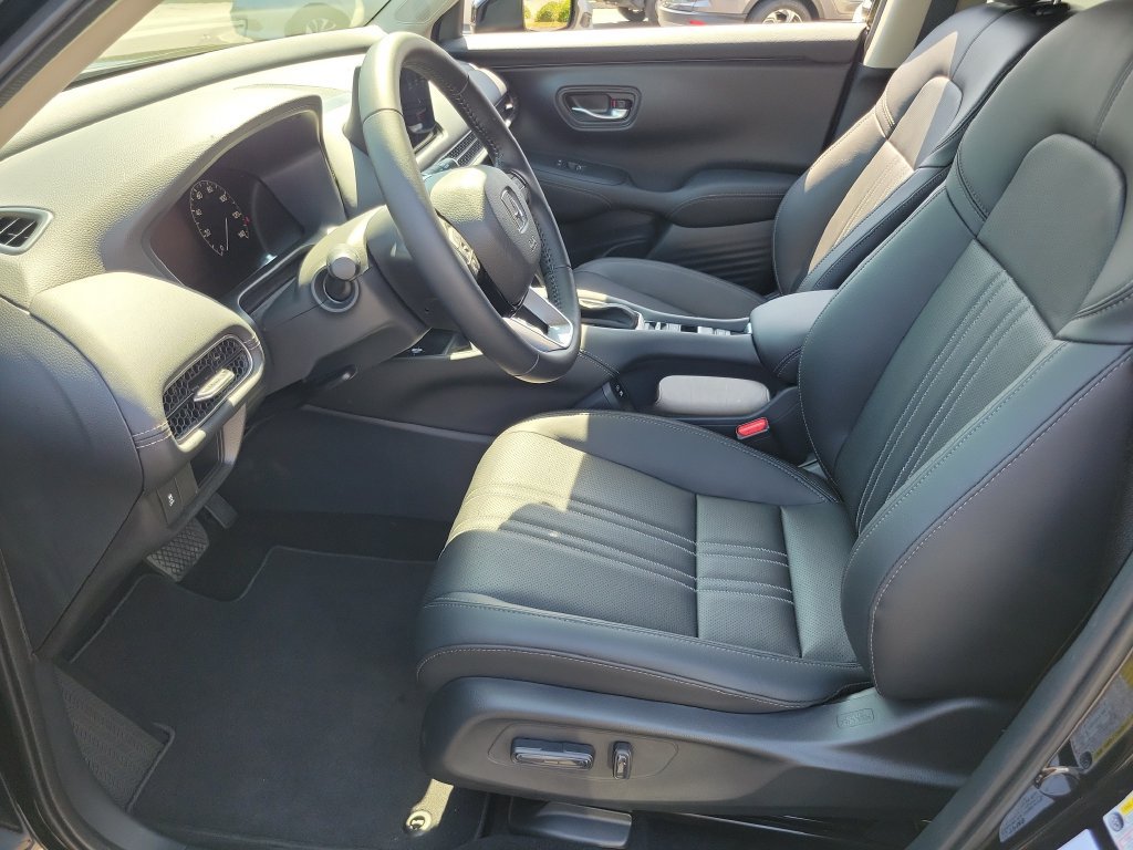 Used 2027 Honda HR-V EX-L image 17