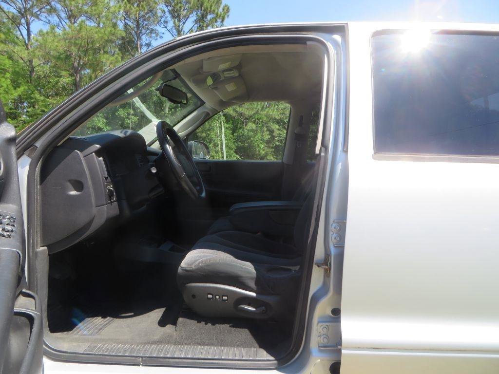 Used 2004 Dodge Dakota SLT w/ Chrome Appearance Group RWD image 10