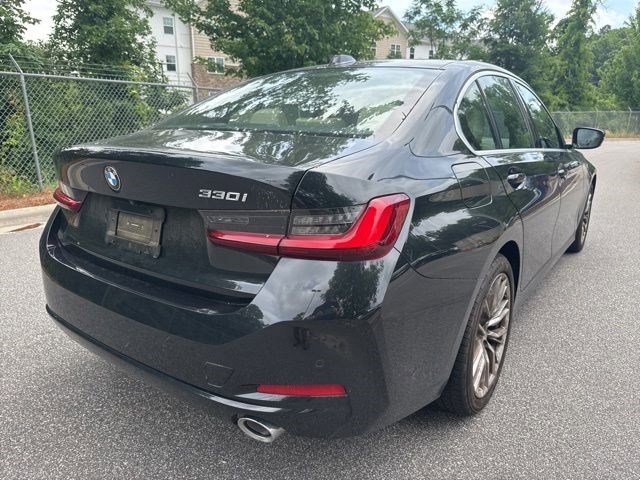 Certified 2024 BMW 330i Sedan w/ Premium Package RWD image 5