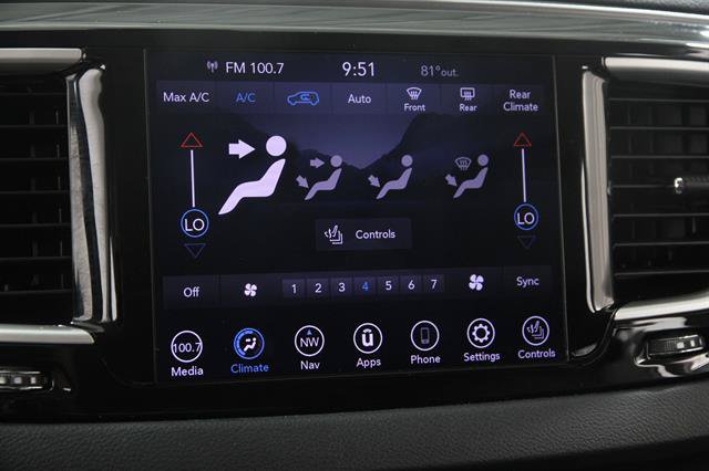 Used 2020 Chrysler Pacifica Touring-L Plus FWD image 10