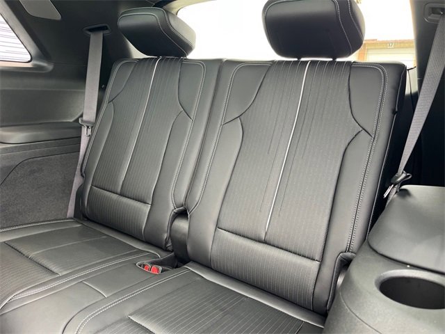 New 2026 Cadillac Vistiq Luxury image 7