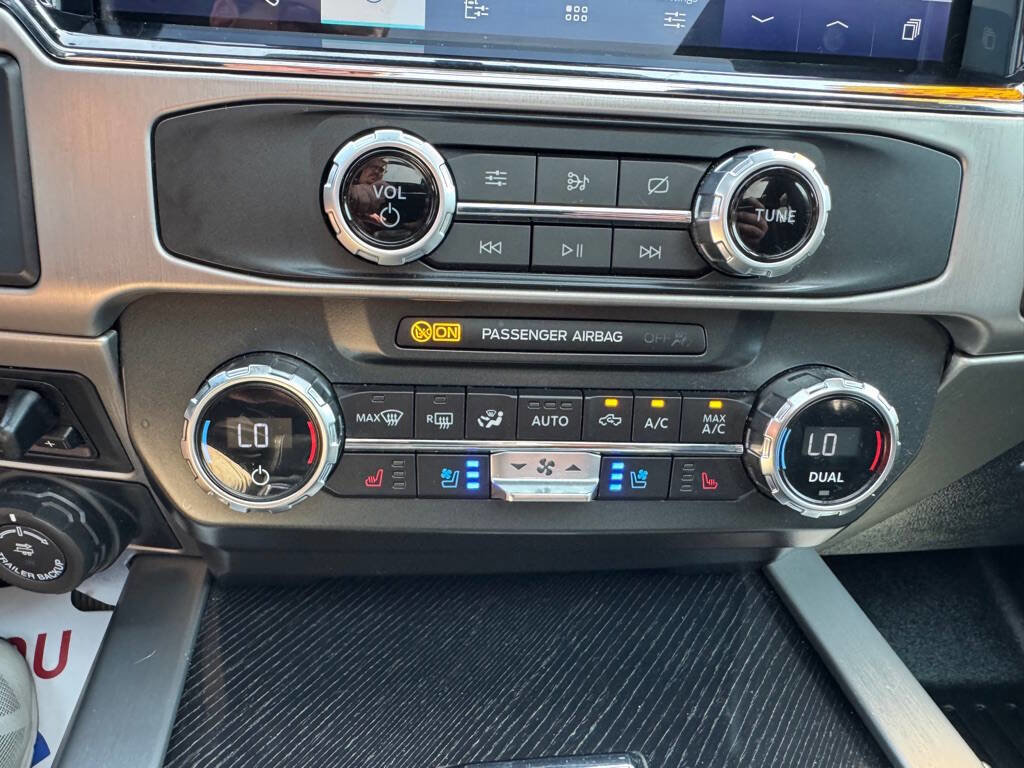 Used 2022 Ford F350 Platinum image 29