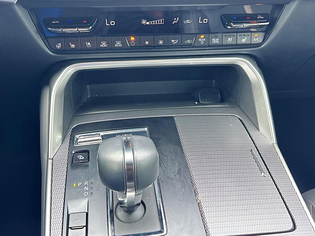 Used 2024 MAZDA CX-90 Plug-In Hybrid w/ Premium Plus image 16