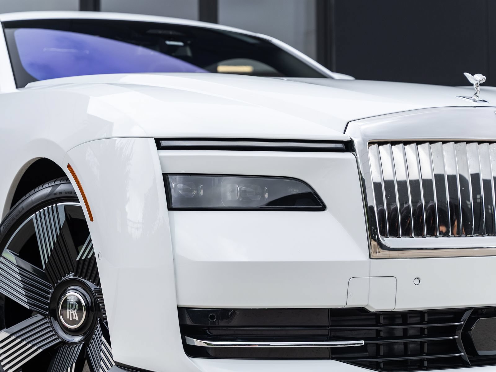 Used 2024 Rolls-Royce Spectre AWD/4WD image 22