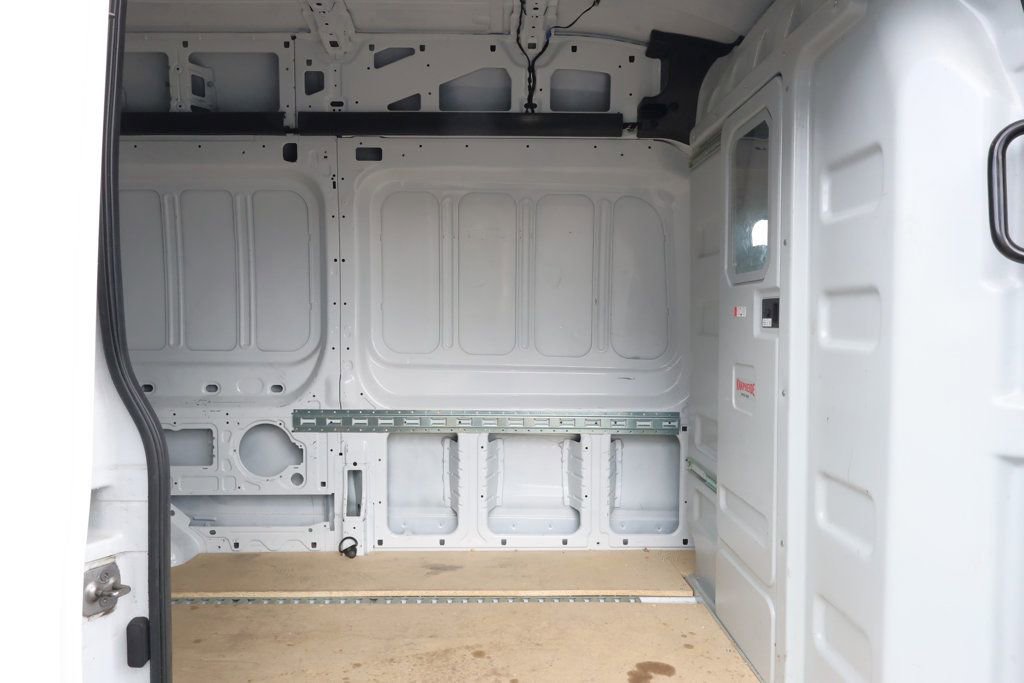 Used 2023 Ford Transit 250 148 High Roof RWD image 26