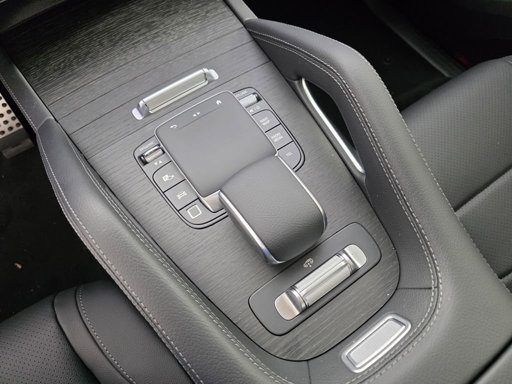 New 2026 Mercedes-Benz GLS 450 4MATIC image 16