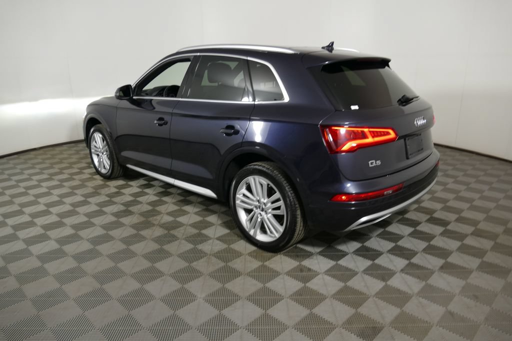 Used 2019 Audi Q5 Premium w/ Premium Plus Package AWD/4WD image 5