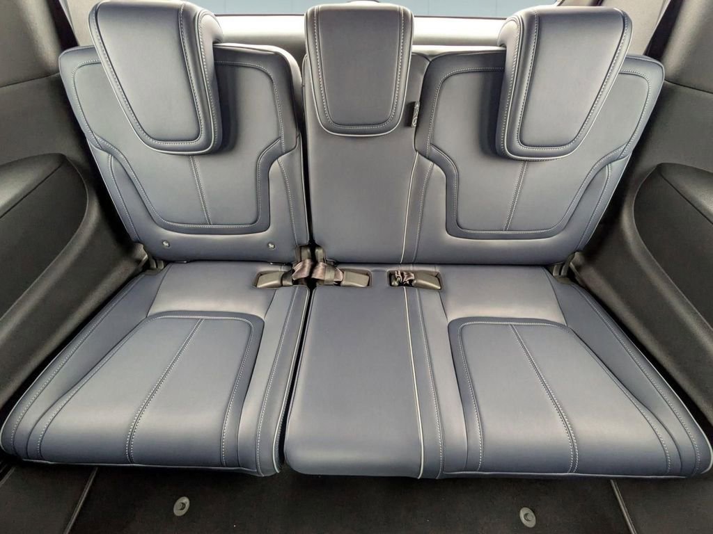 New 2026 INFINITI QX80 4WD w/ Sport Exterior Package image 29