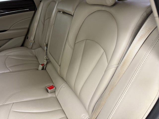 Used 2017 Buick LaCrosse image 10