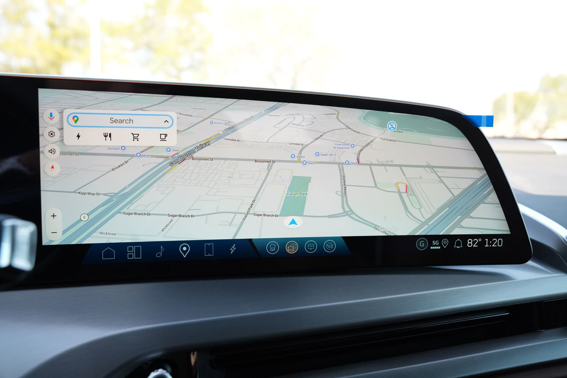 New 2026 Cadillac Vistiq Platinum w/ LPO, Floor Liner Package image 12