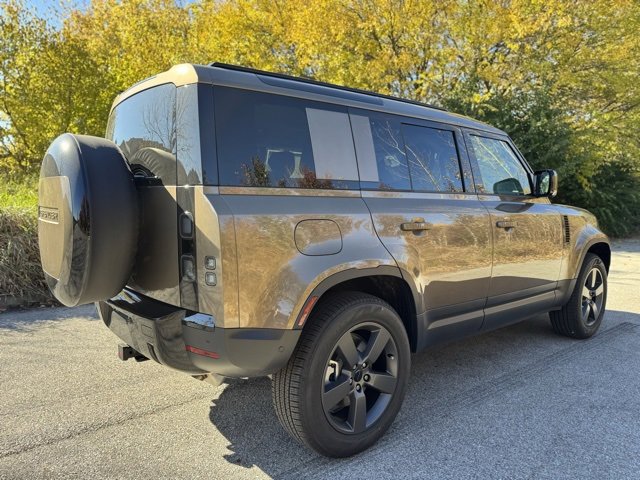 New 2026 Land Rover Defender 110 S image 5