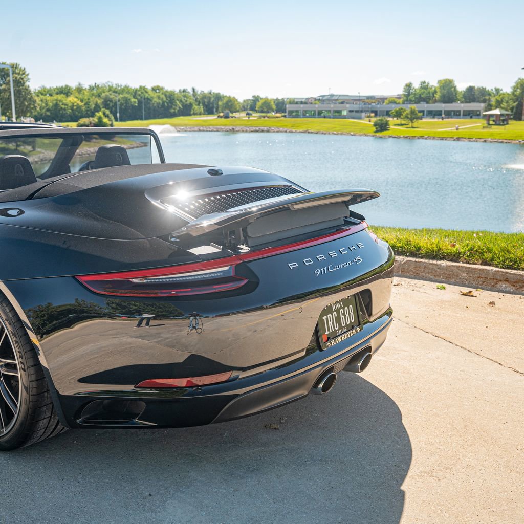 Used 2018 Porsche 911 Carrera 4S image 18