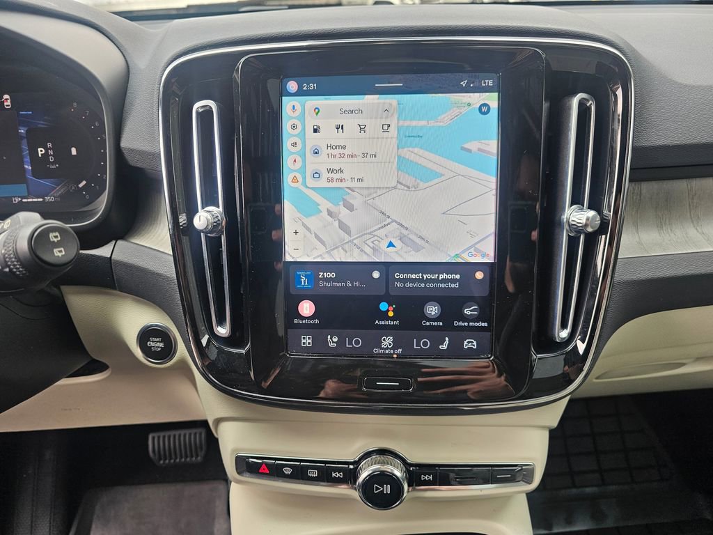 Certified 2023 Volvo XC40 B5 Plus w/ Climate Package image 24