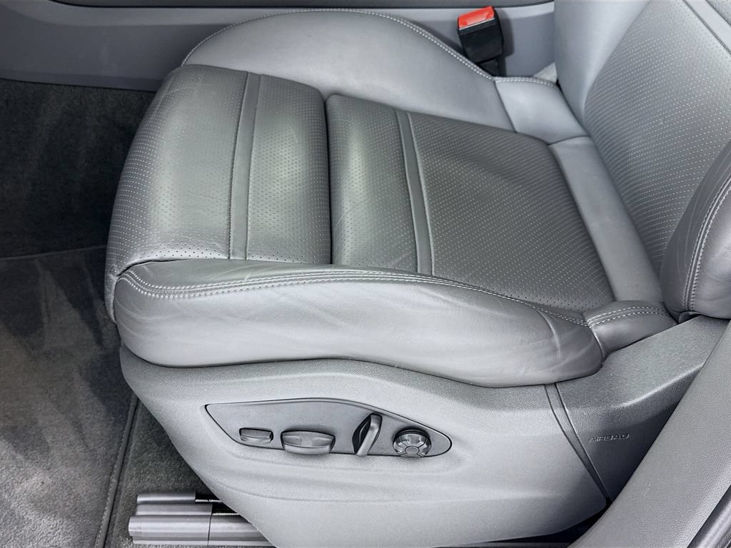 Certified 2023 Porsche Cayenne AWD/4WD image 12
