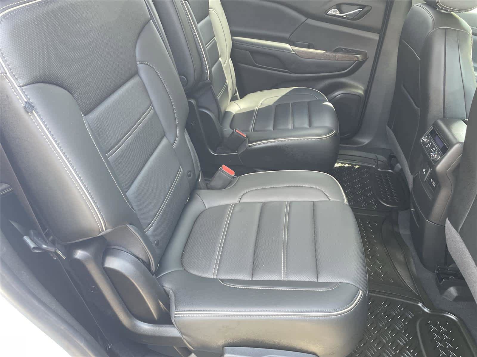 Used 2021 GMC Acadia Denali w/ GMC Pro Grade Package AWD/4WD image 18