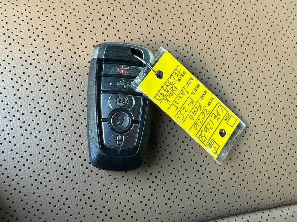 Used 2026 Ford F250 Lariat AWD/4WD image 44