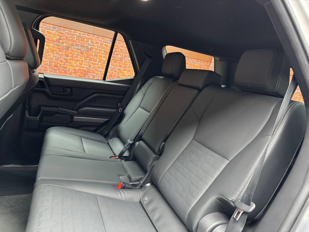 Used 2025 Toyota 4Runner TRD Off-Road Premium w/ Tow Technology Package AWD/4WD image 27