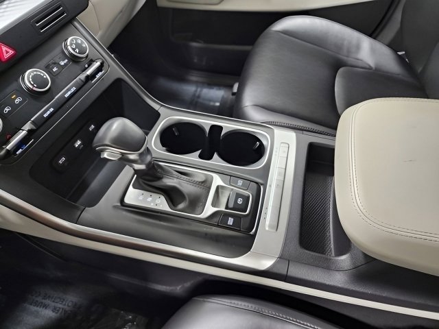Used 2023 Kia Carnival LX FWD image 26