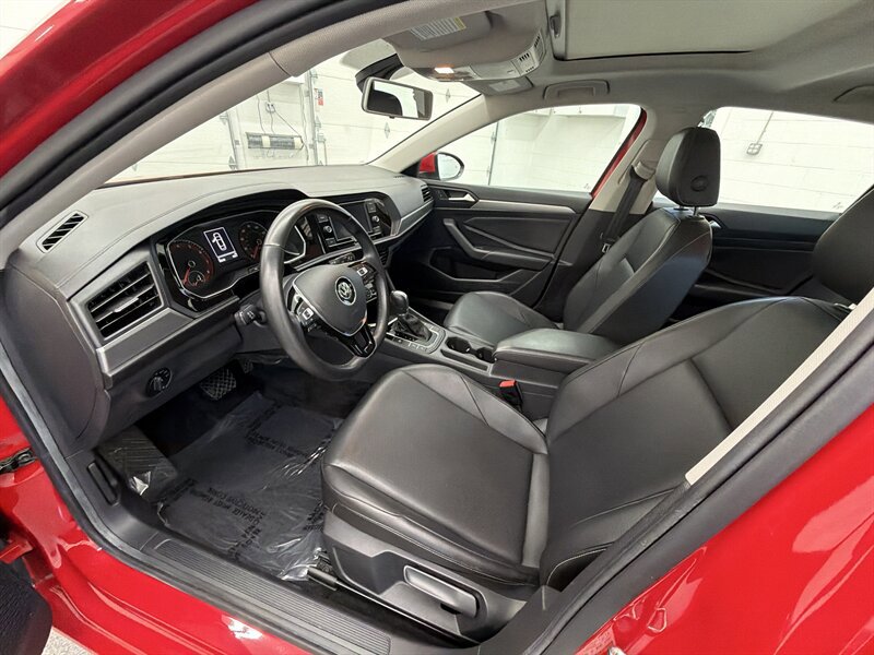 Used 2019 Volkswagen Jetta SE FWD image 10