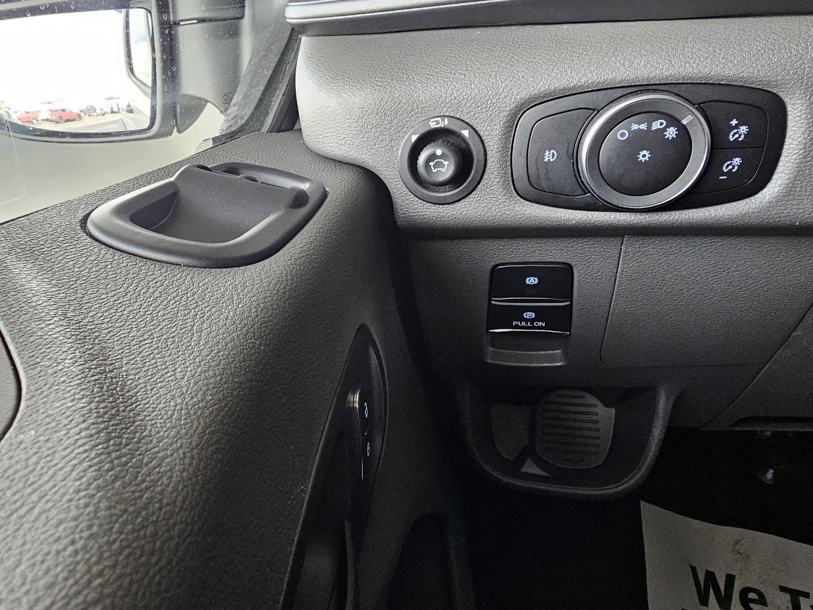 Used 2024 Ford Transit 350 XLT image 22