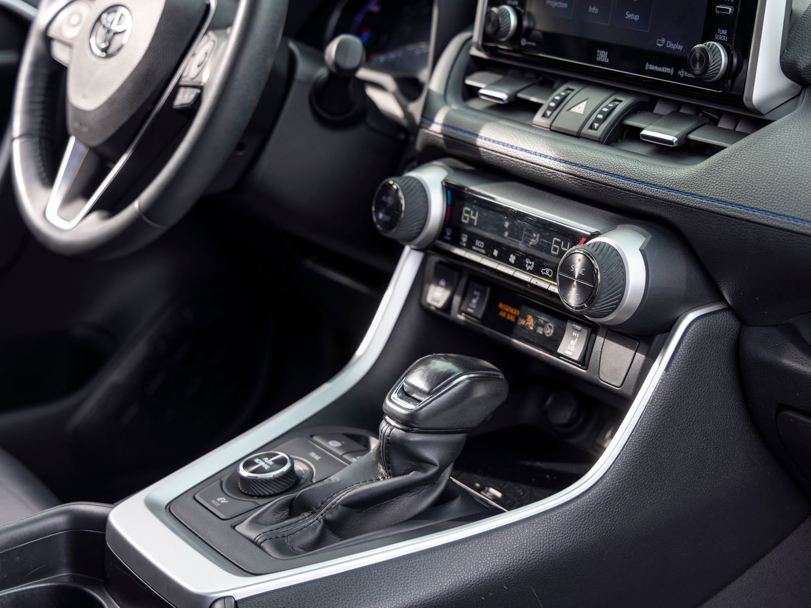 Used 2019 Toyota RAV4 XSE AWD/4WD image 55