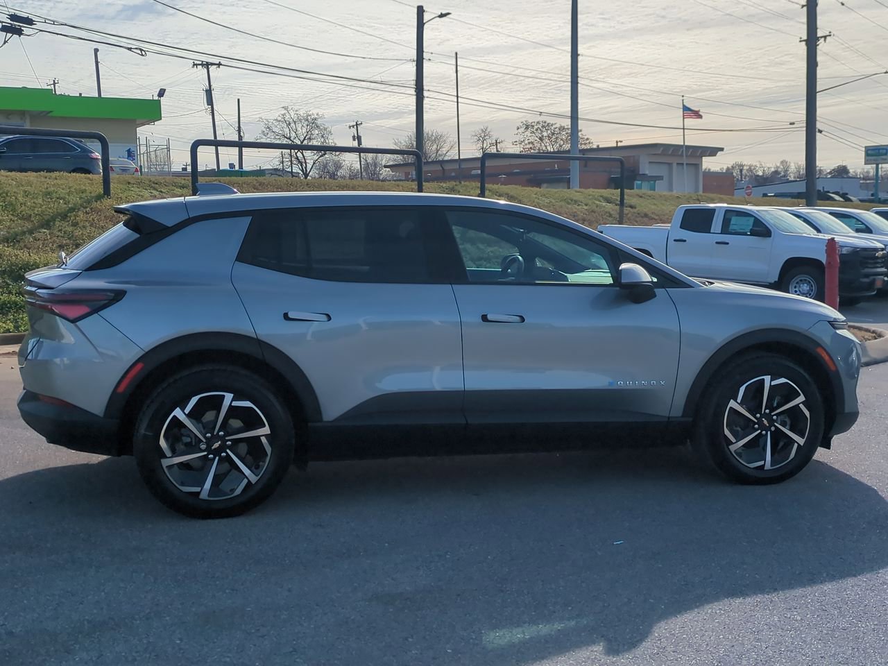 New 2026 Chevrolet Equinox EV LT FWD image 9
