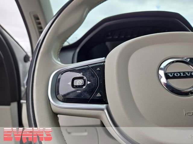 Used 2017 Volvo XC90 T6 Momentum w/ Vision Package image 12