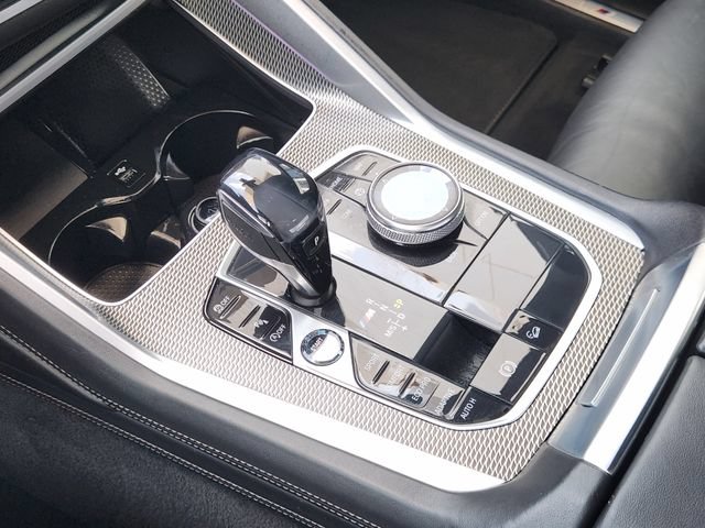Used 2020 BMW X6 M50i AWD/4WD image 18
